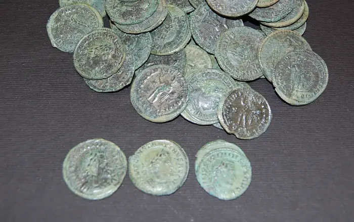 Cleaned coins from bag 9 of Malmesbury Hoard (FindID 521848)